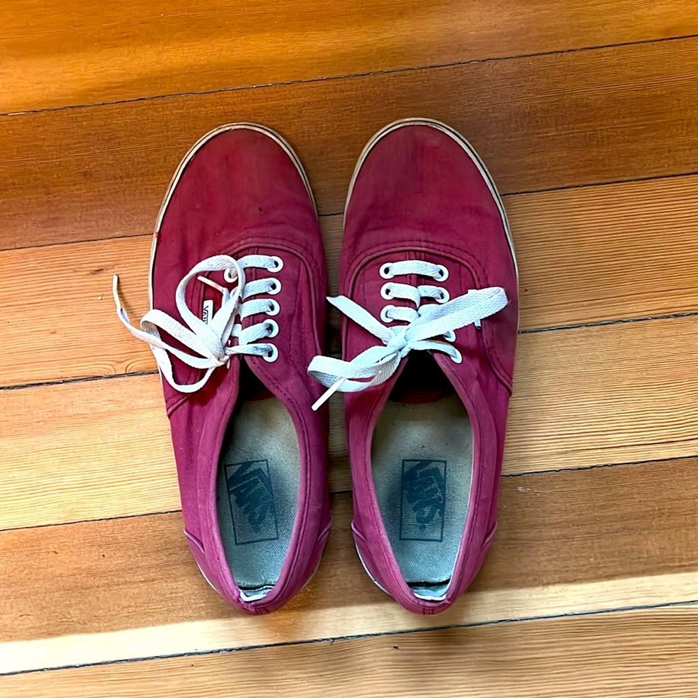 Vans maroon lace up men’s 8.5 women’s 10